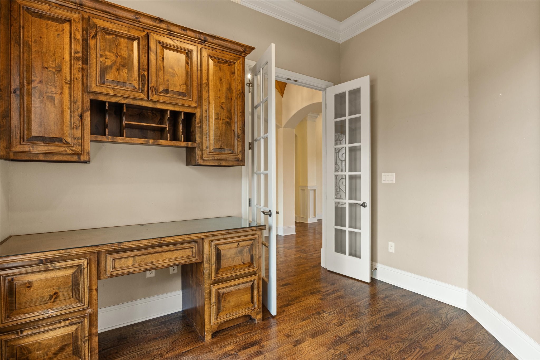 1204 E Scandinavian Court Granbury TX 76048