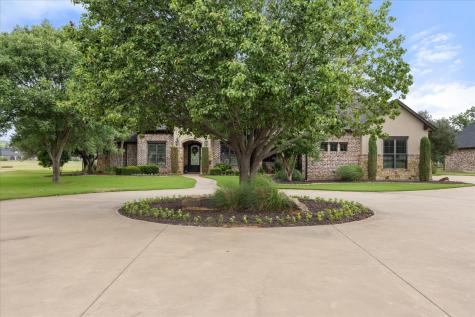 1204 E Scandinavian Court Granbury TX 76048