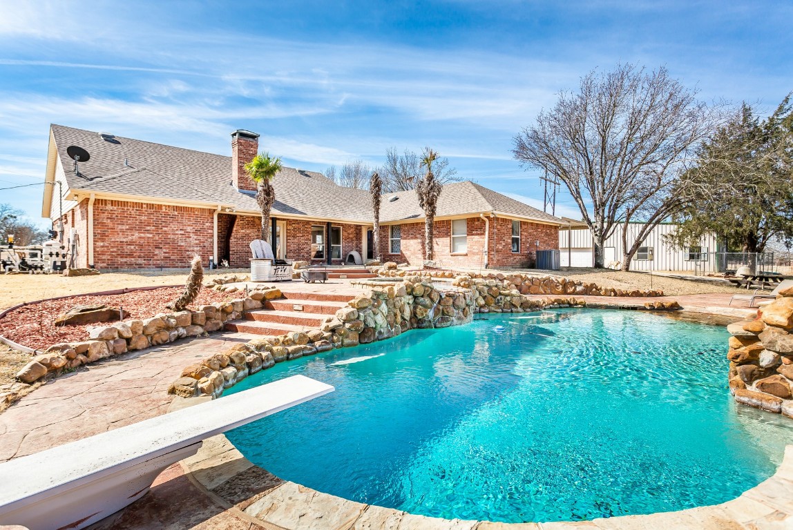 1712 County Road 280 Kaufman TX 75142