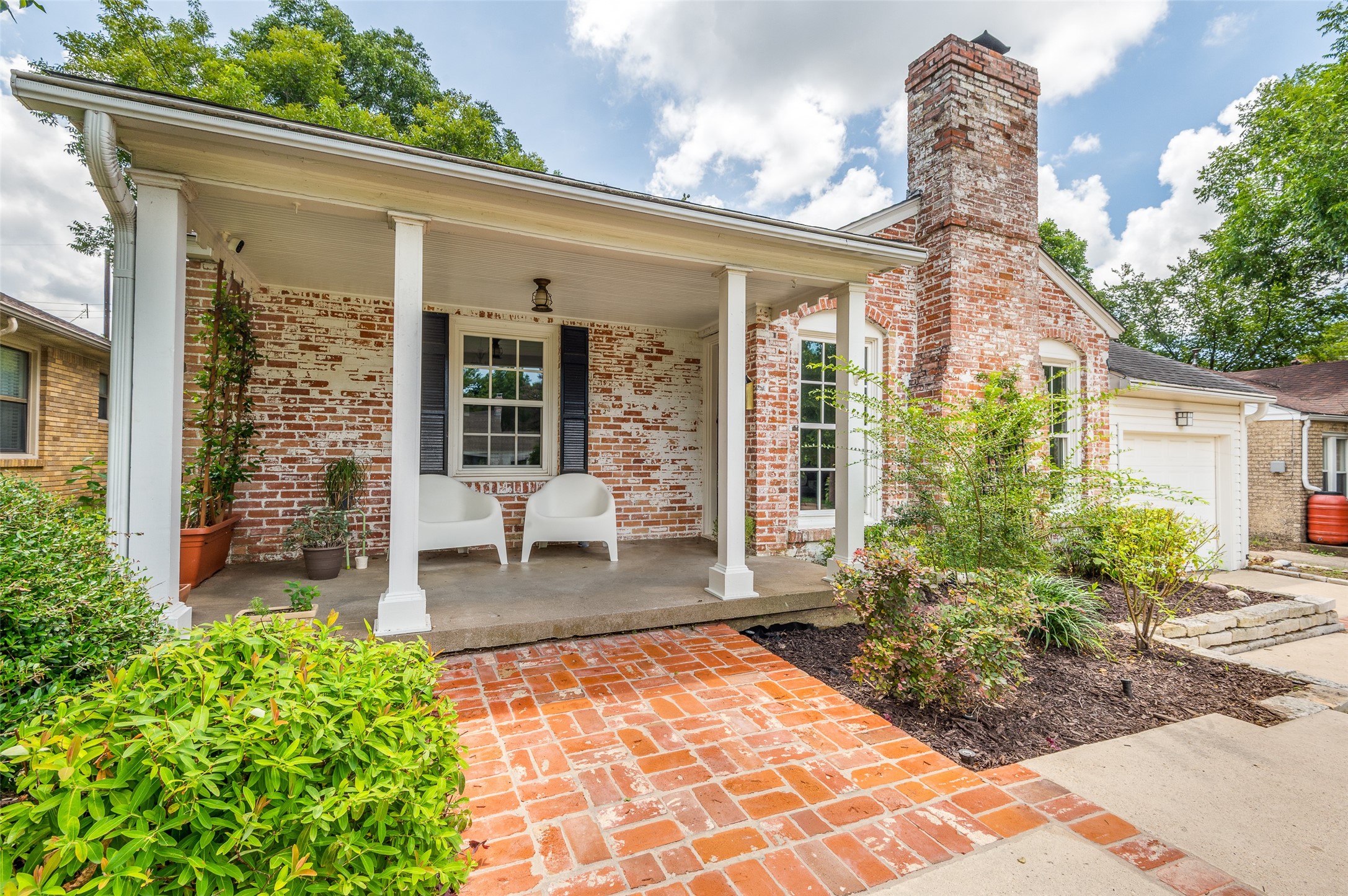 2866 Alden Avenue Dallas TX 75211