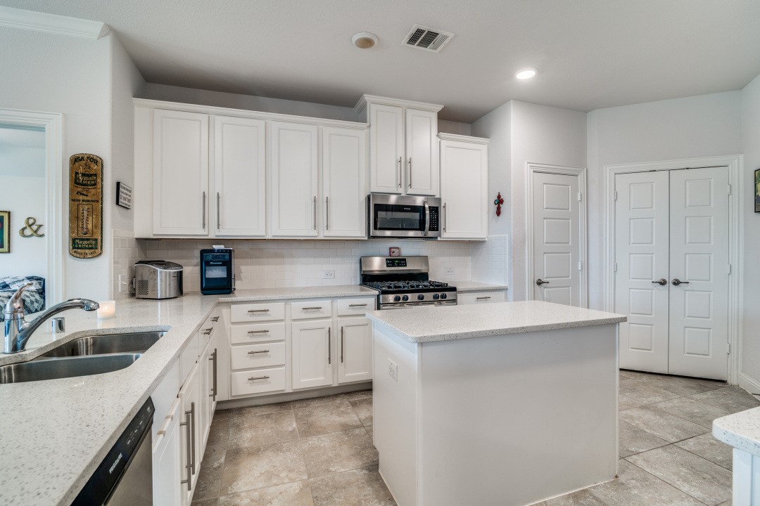 324 Jefferson Lane Fate TX 75189