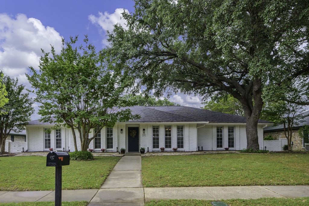 2804 Knollwood Drive Plano TX 75075