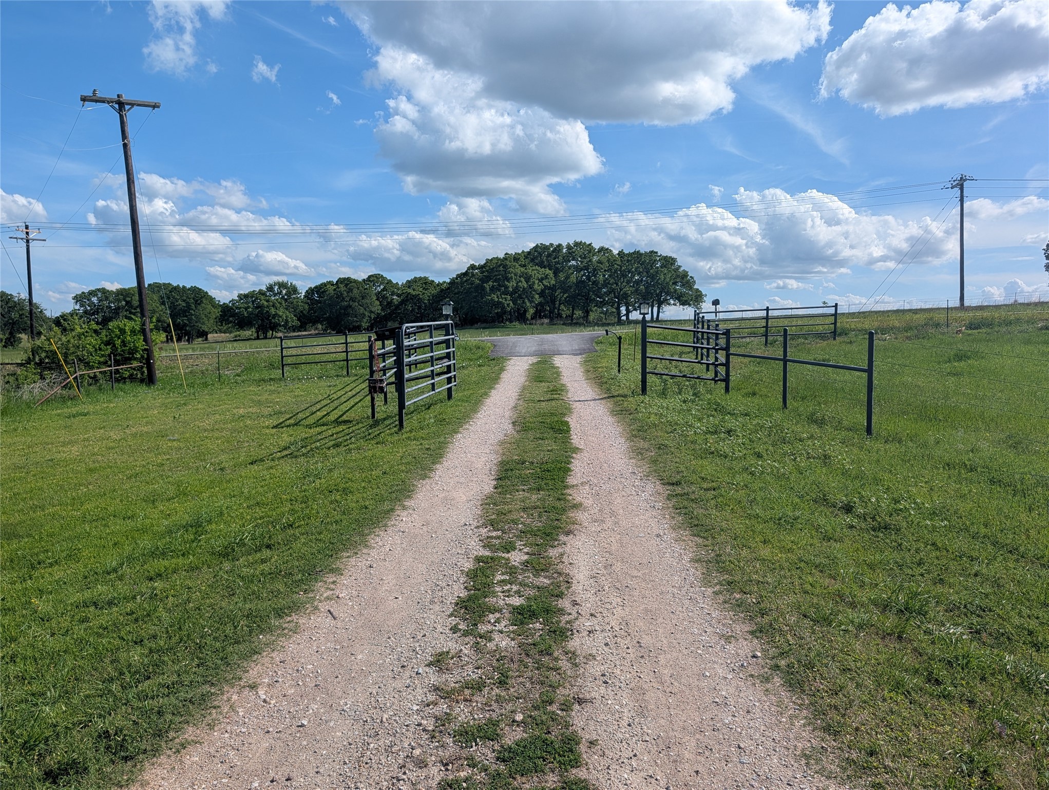 21855 S Fm 148 Kemp TX 75143