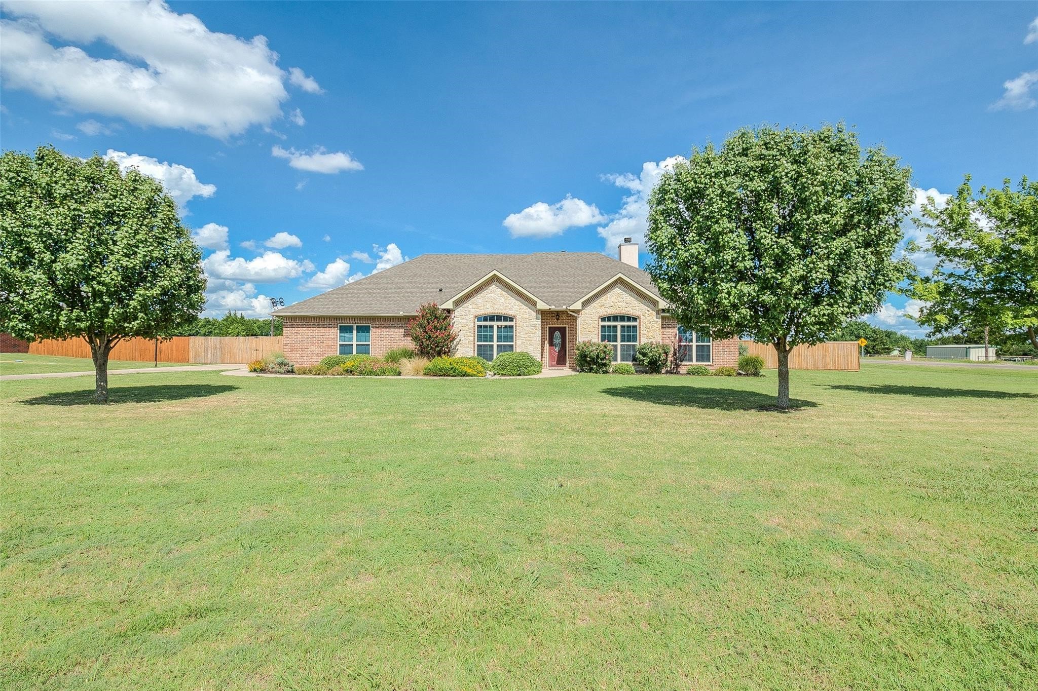 13734 Windham Drive Van Alstyne TX 75495