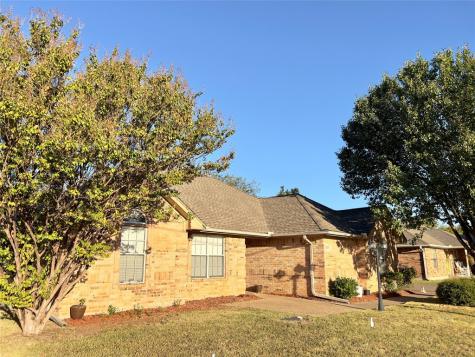 2207 Albert Broadfoot Street Bonham TX 75418