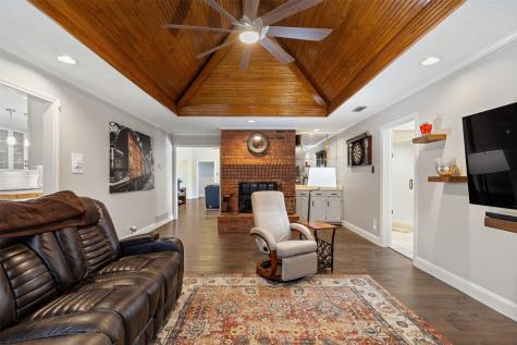 1414 O Shannon Lane Garland TX 75044