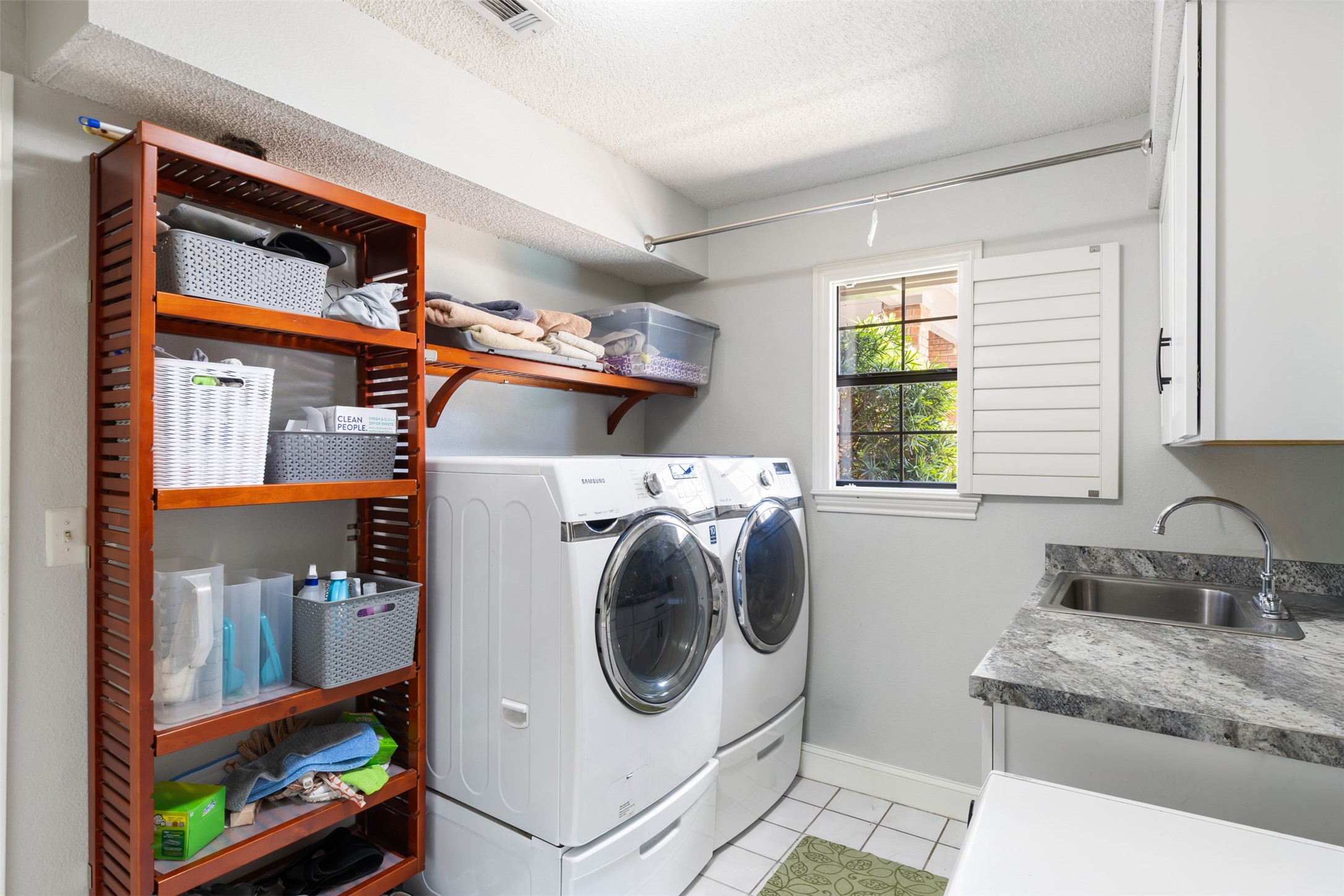 1414 O Shannon Lane Garland TX 75044
