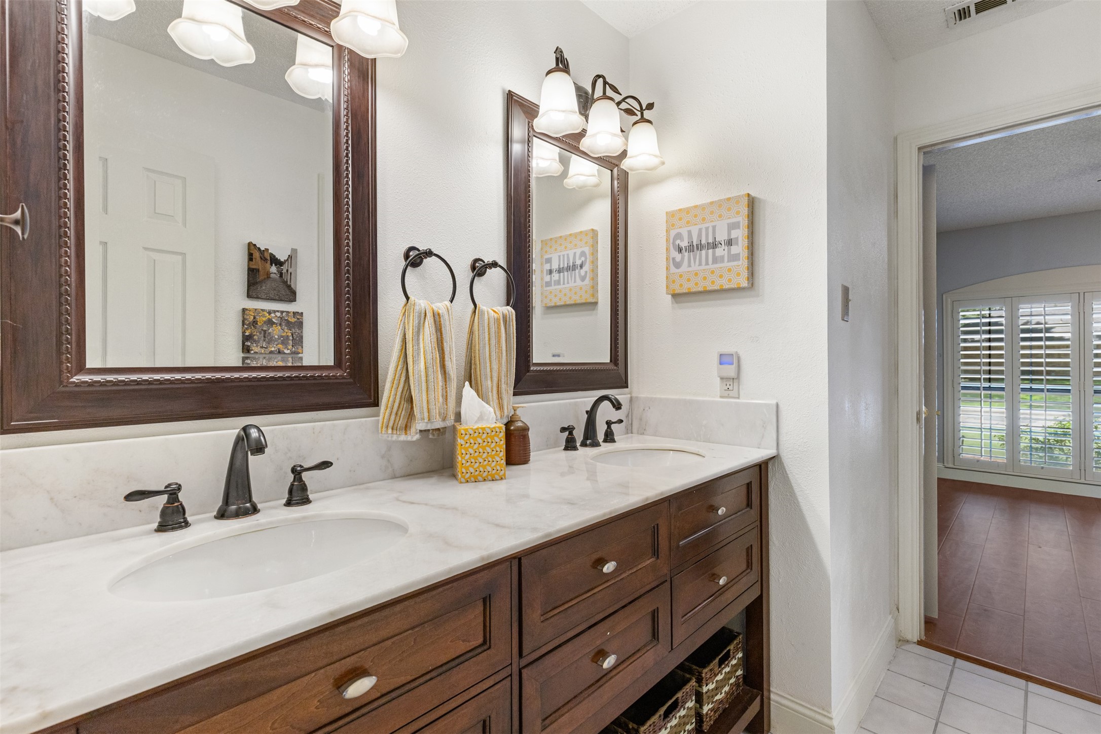 1414 O Shannon Lane Garland TX 75044