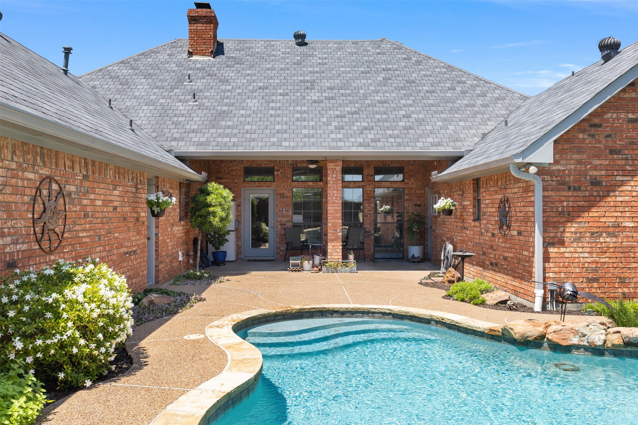 1414 O Shannon Lane Garland TX 75044