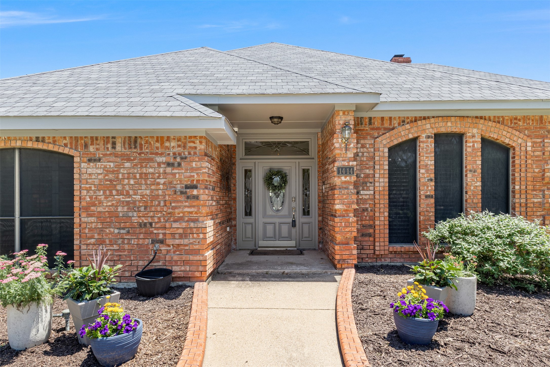 1414 O Shannon Lane Garland TX 75044