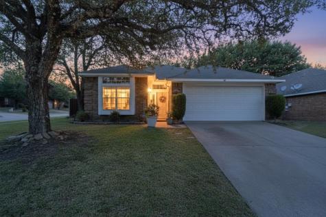 200 Chamblin Drive Cedar Hill TX 75104