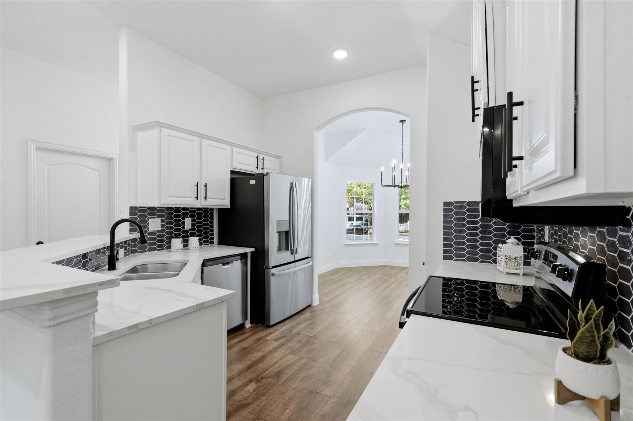 906 Oak Street Mckinney TX 75069