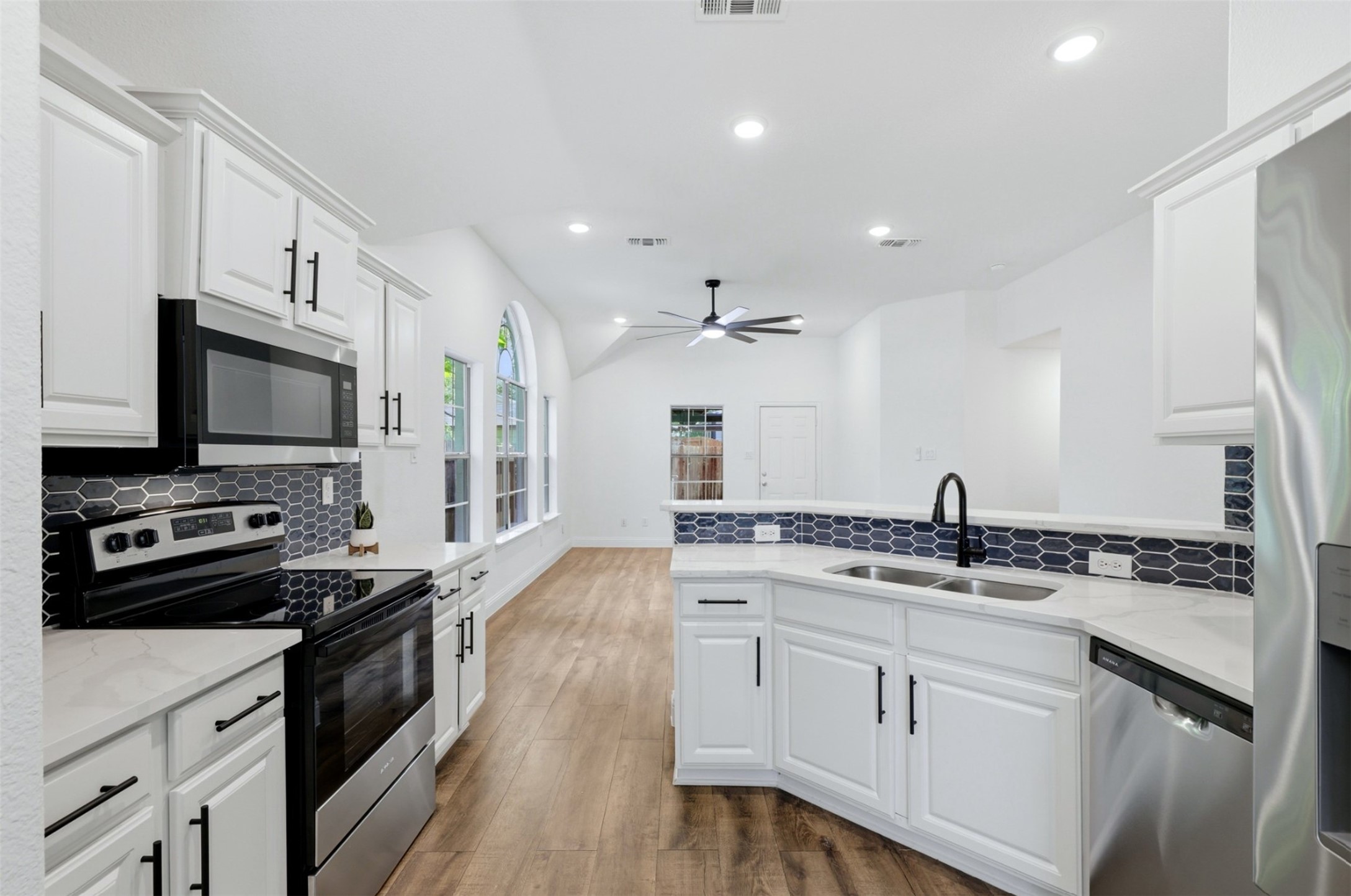 906 Oak Street Mckinney TX 75069