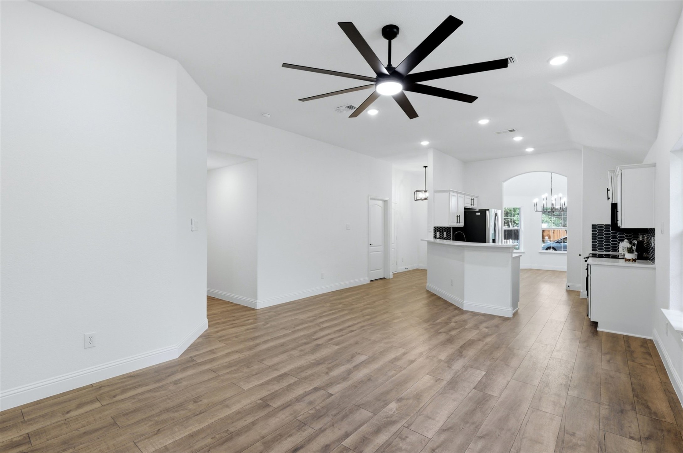 906 Oak Street Mckinney TX 75069