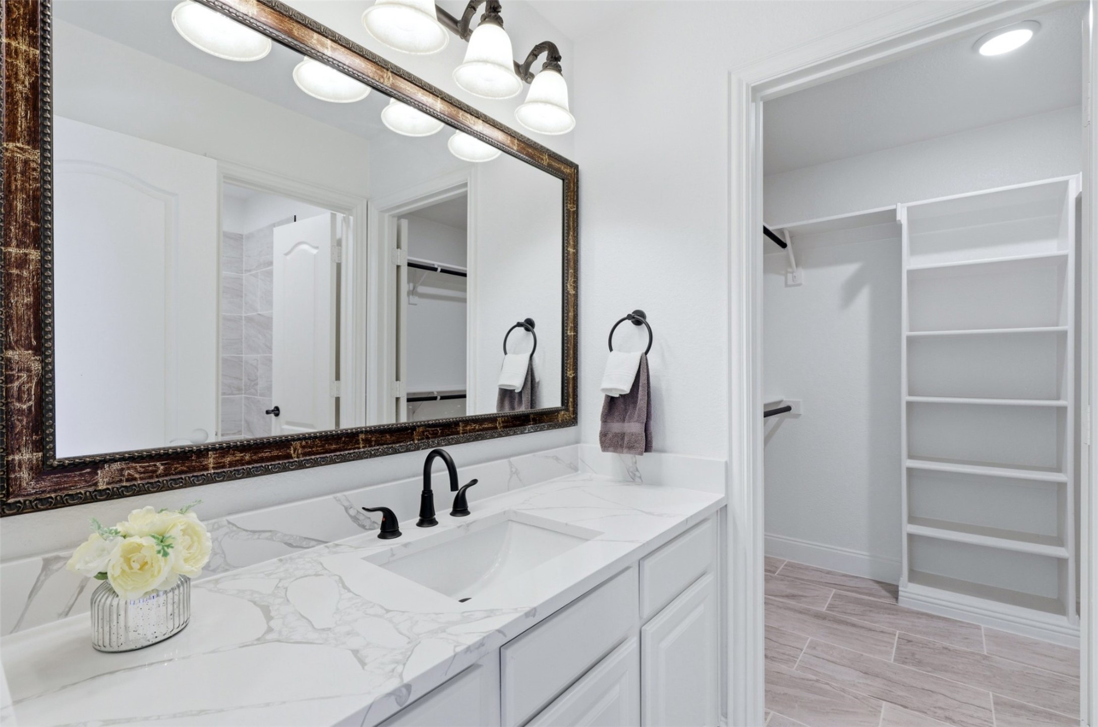 906 Oak Street Mckinney TX 75069