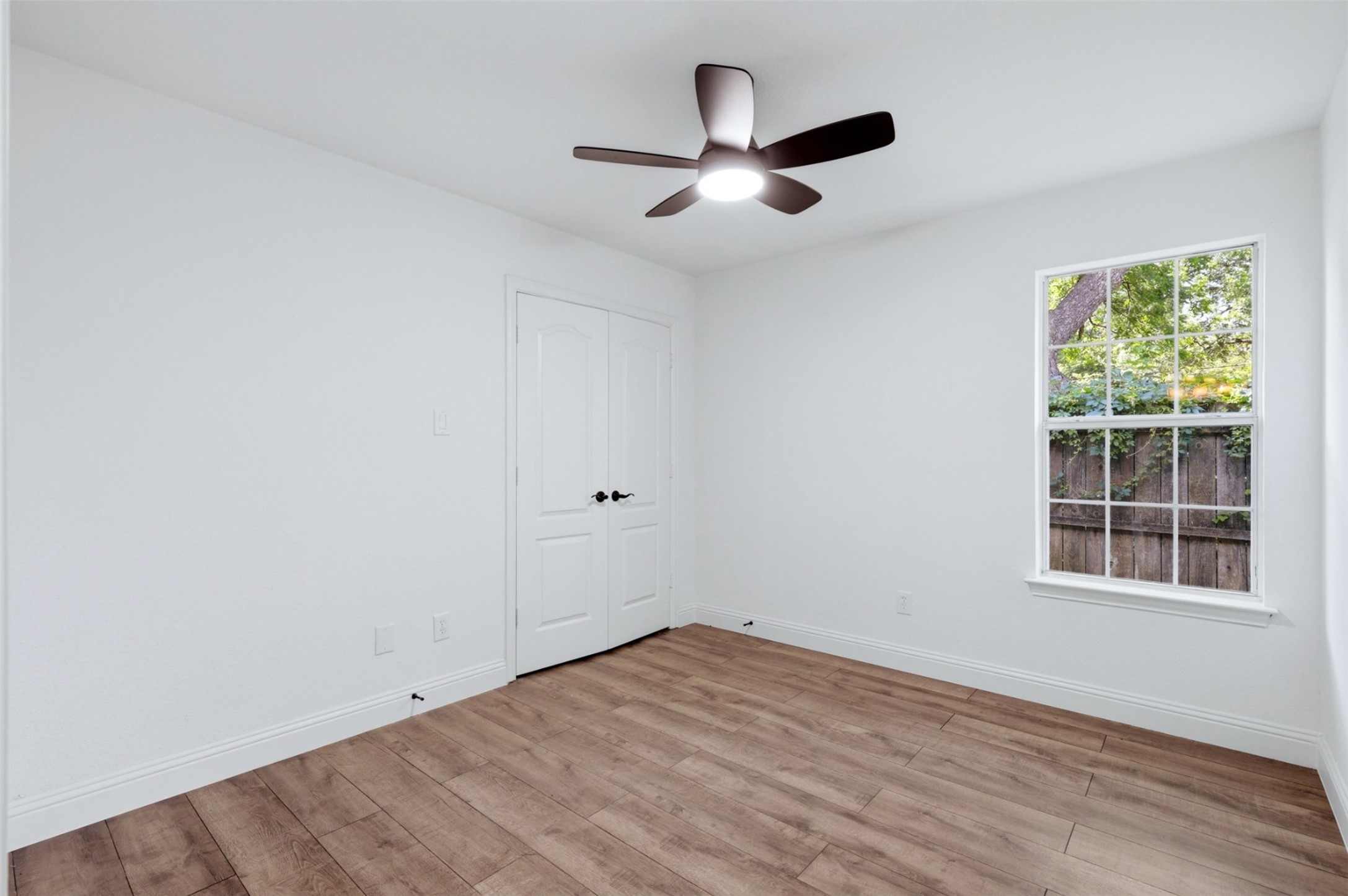 906 Oak Street Mckinney TX 75069