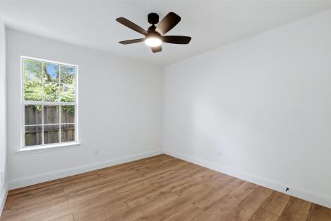 906 Oak Street Mckinney TX 75069