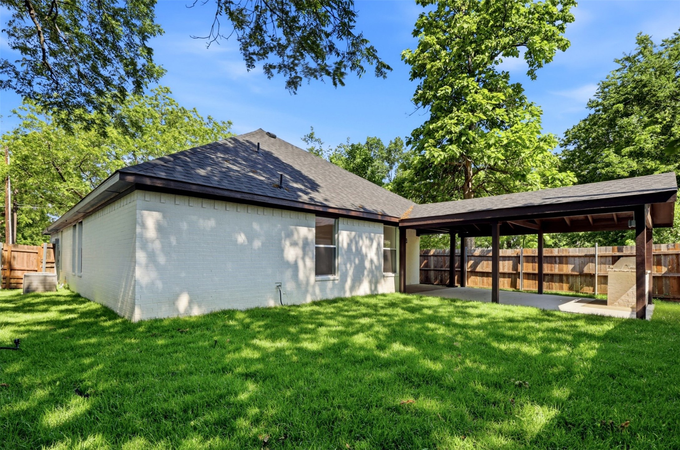 906 Oak Street Mckinney TX 75069