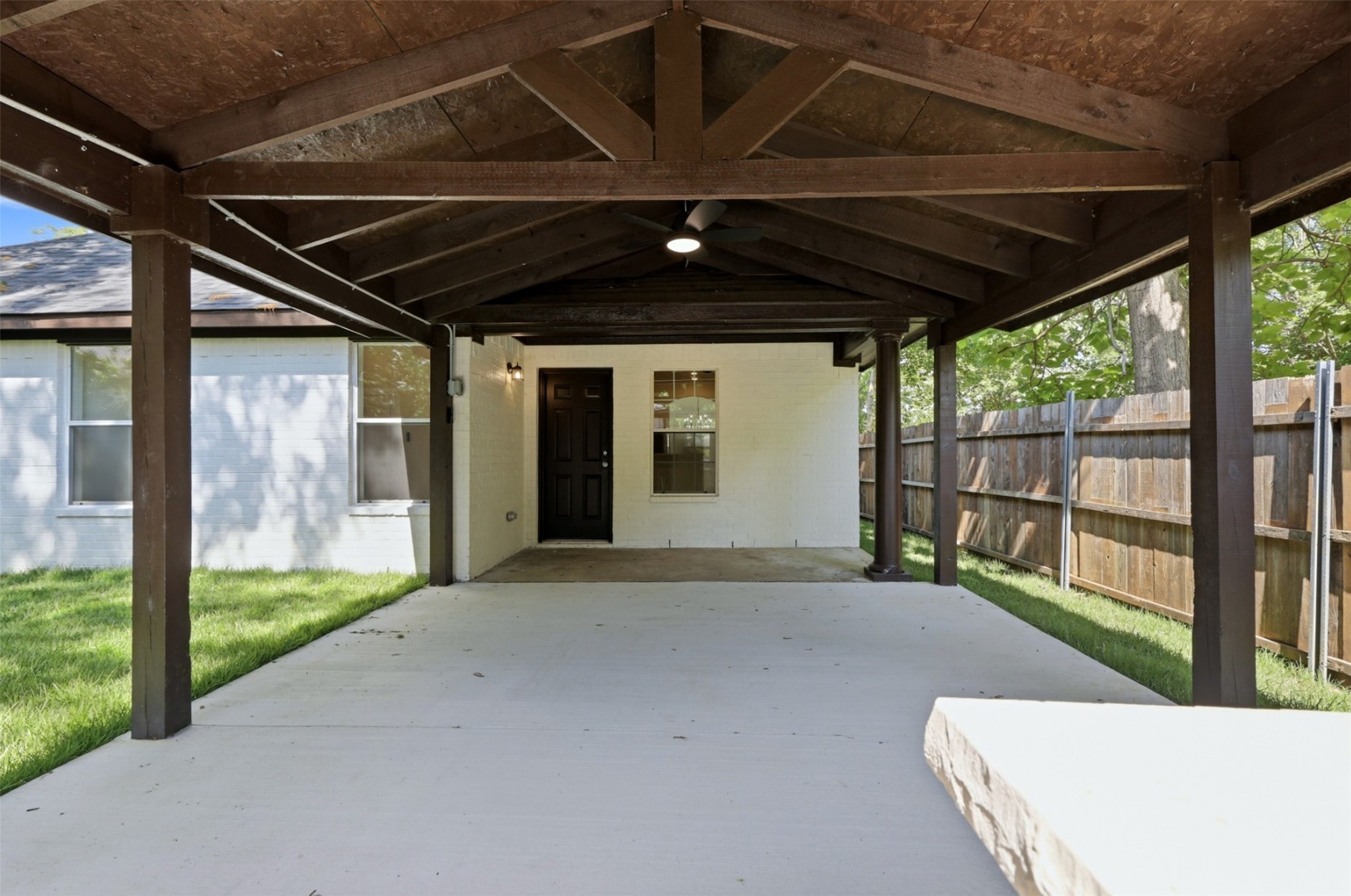 906 Oak Street Mckinney TX 75069