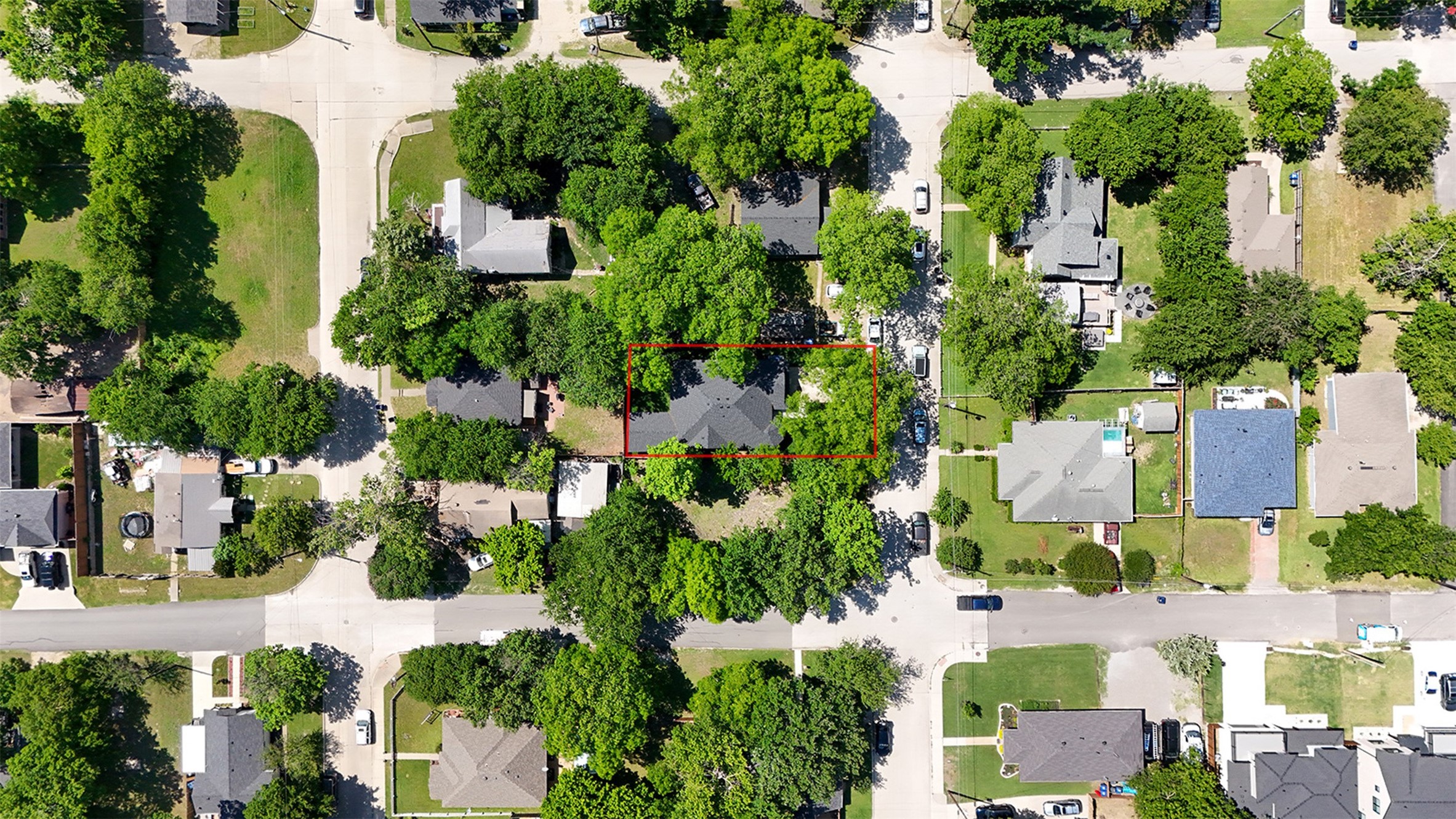 906 Oak Street Mckinney TX 75069