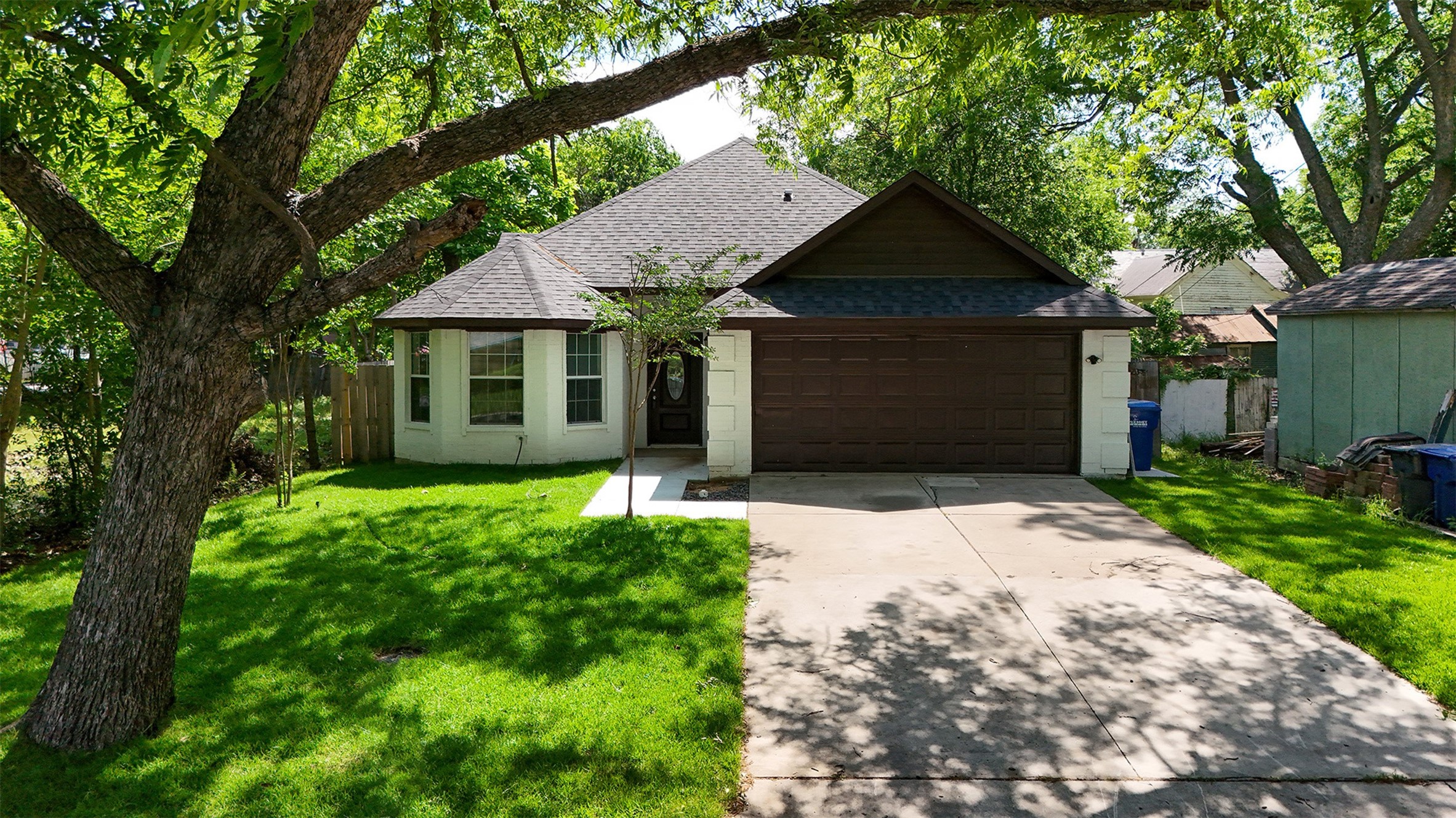 906 Oak Street Mckinney TX 75069