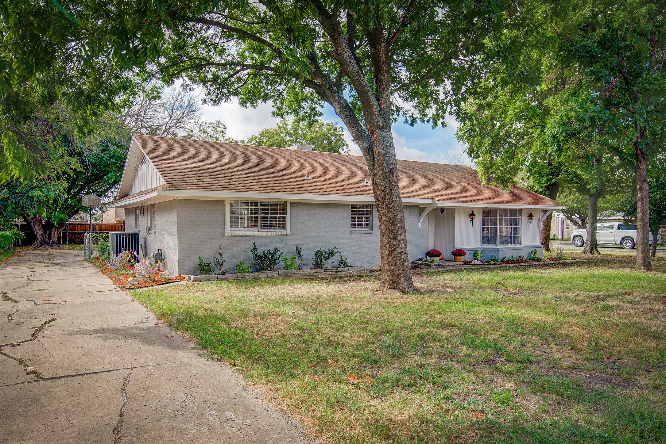 435 W Fulton Street Van Alstyne TX 75495