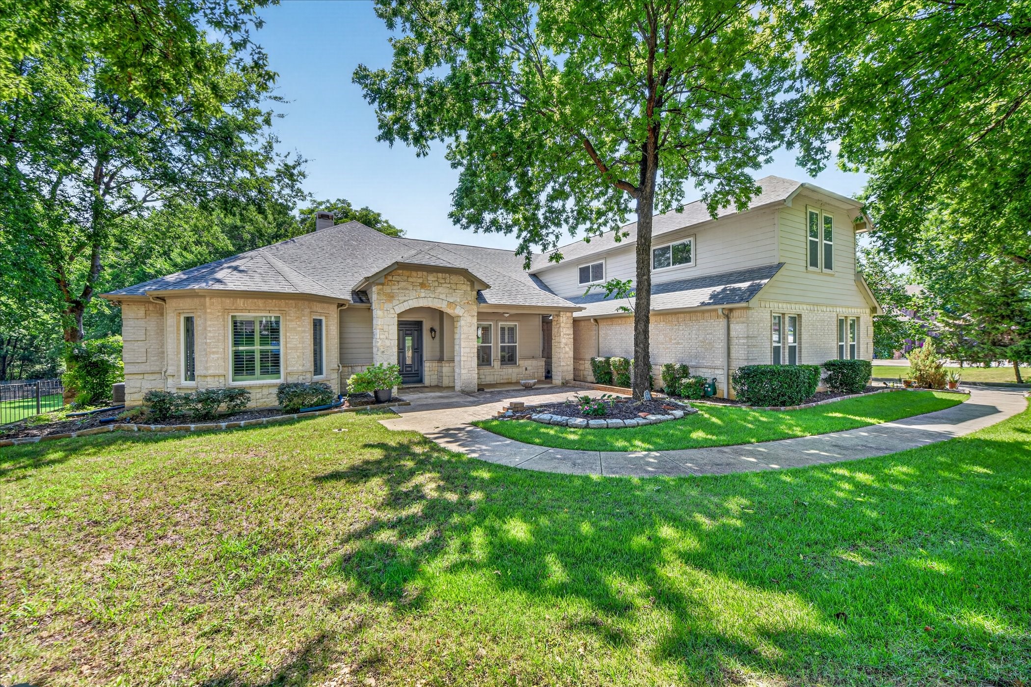 8517 Stallion Street Denton TX 76208