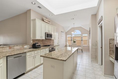 812 Patricia Drive Allen TX 75002