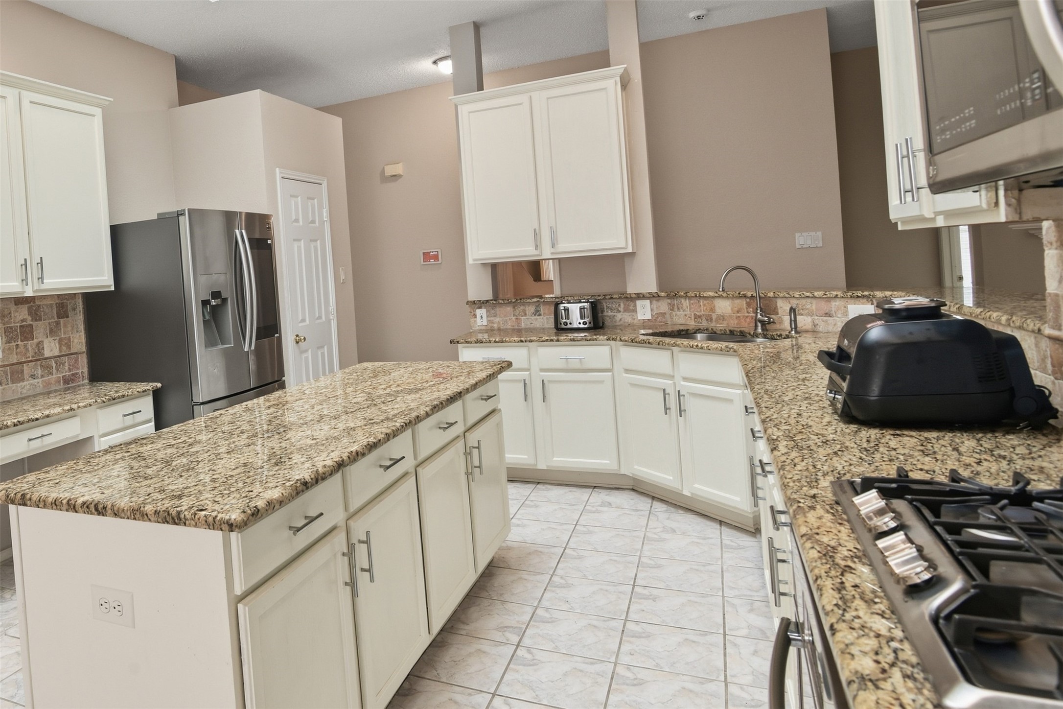 812 Patricia Drive Allen TX 75002