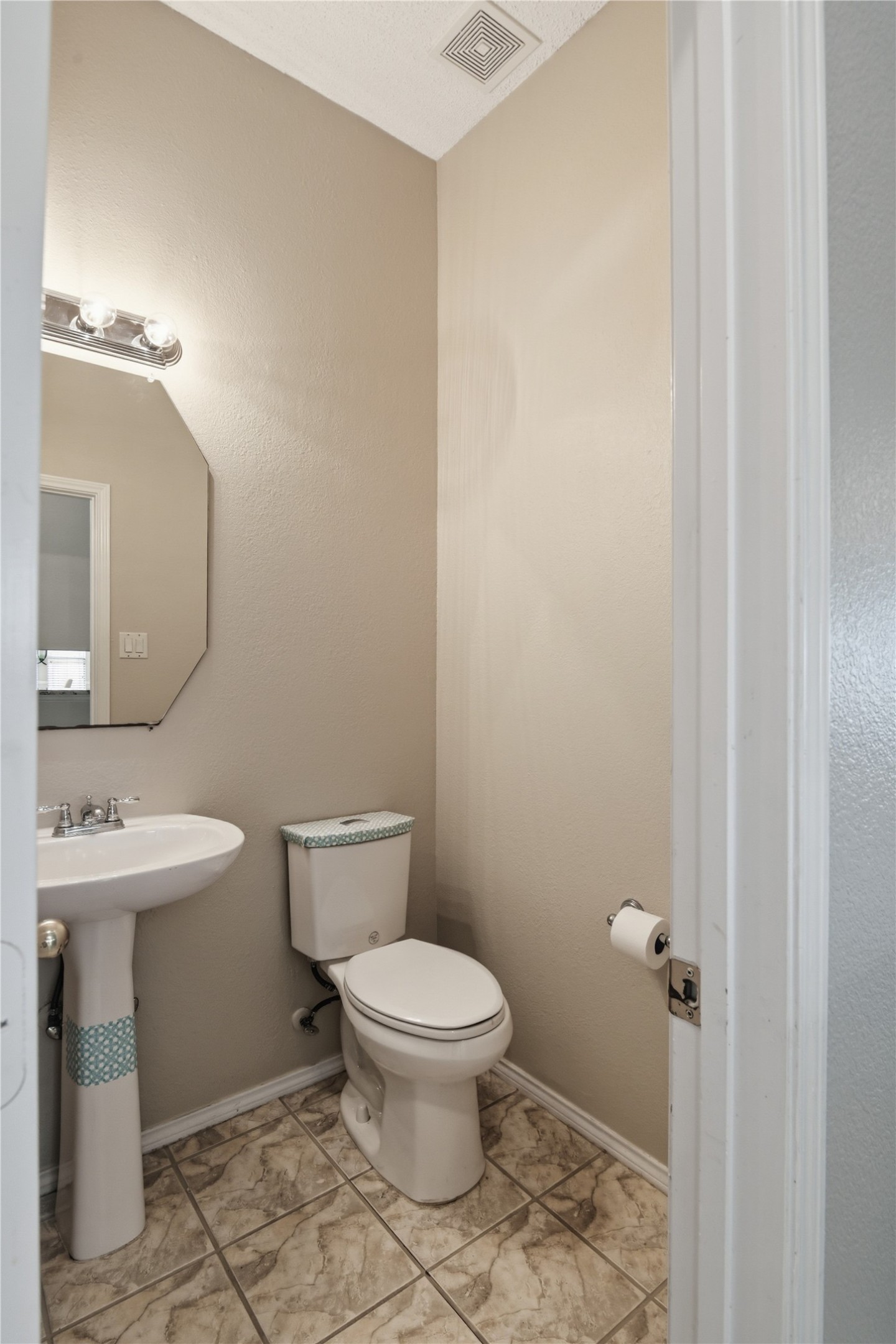812 Patricia Drive Allen TX 75002