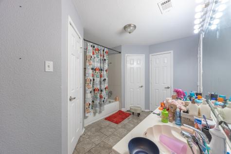 101 Chapel Creek Fort Worth TX 76108