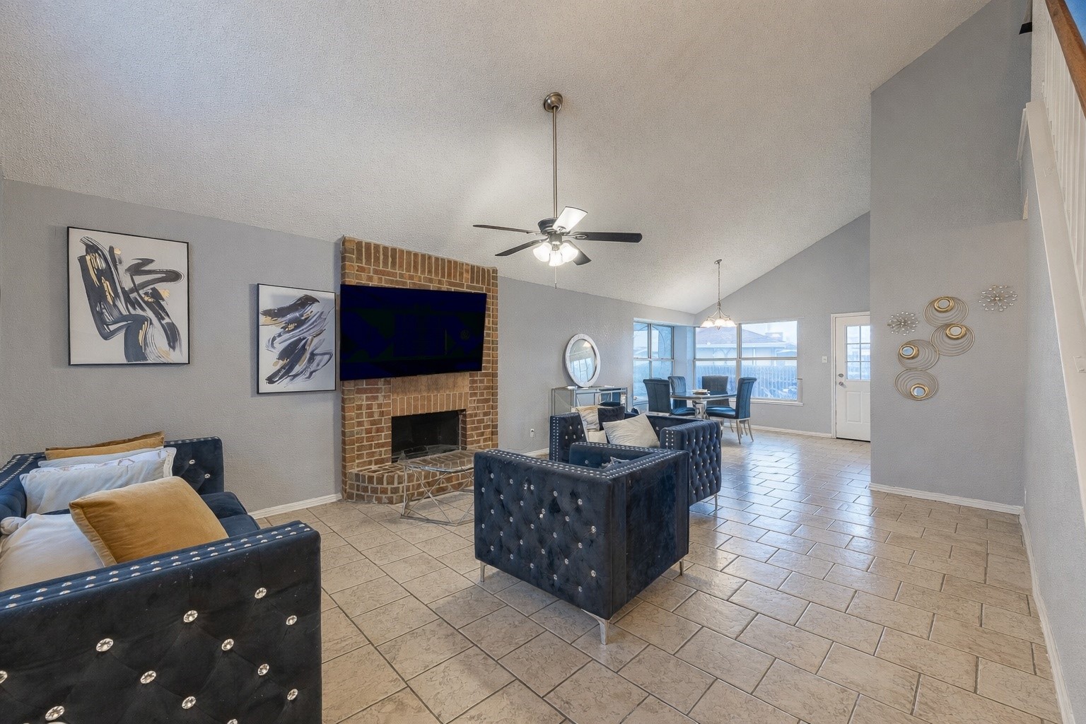 101 Chapel Creek Fort Worth TX 76108