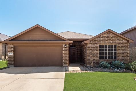 1109 Autumnwood Drive Azle TX 76020