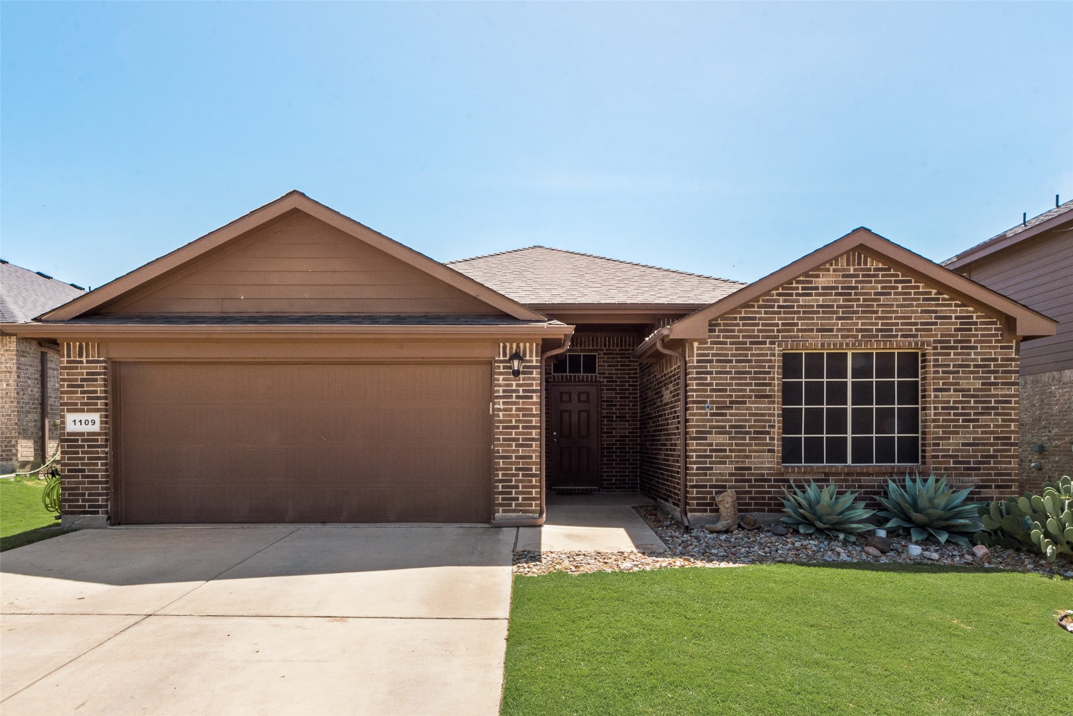 1109 Autumnwood Drive Azle TX 76020