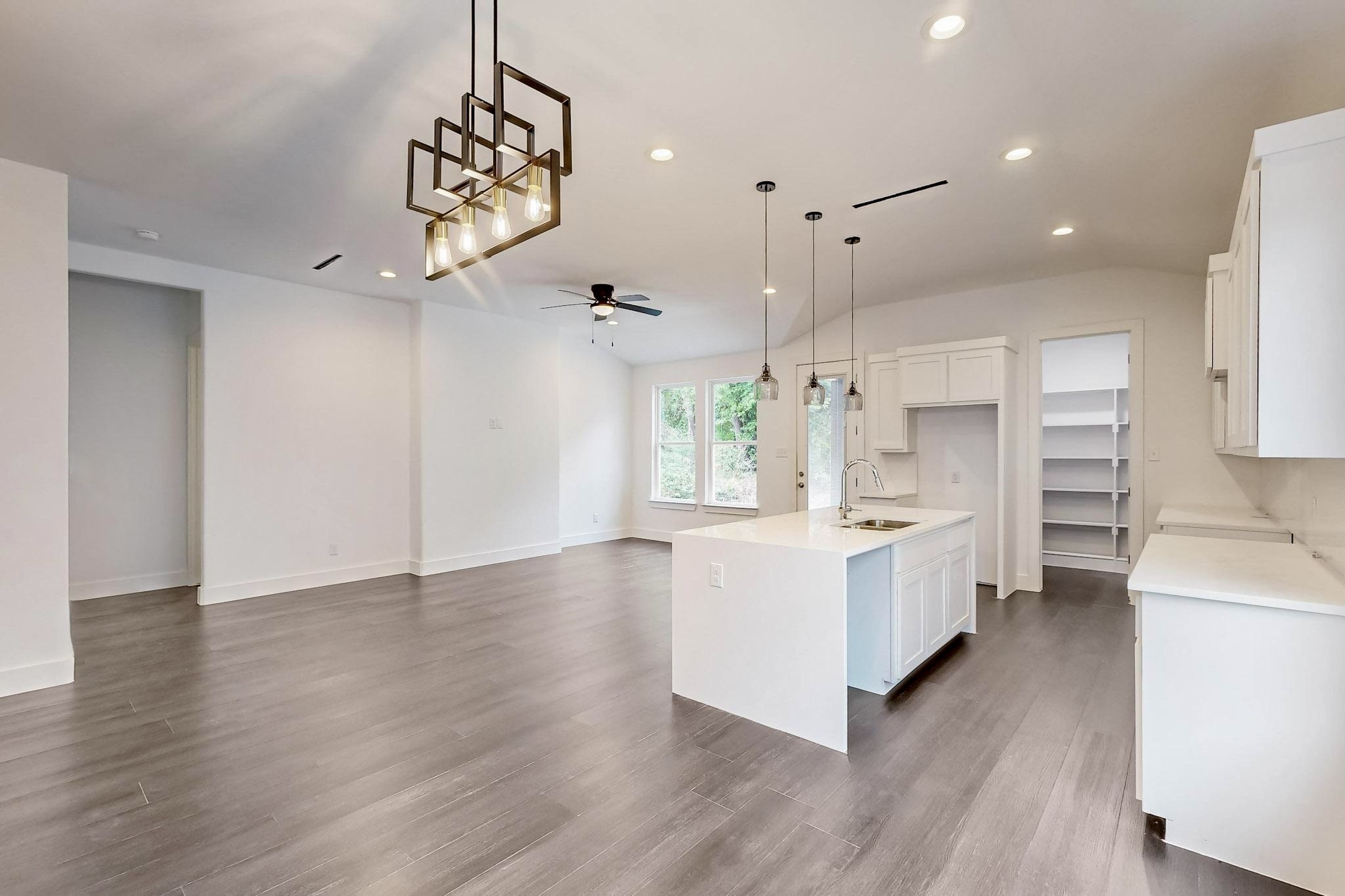 2323 Harding Street Dallas TX 75215