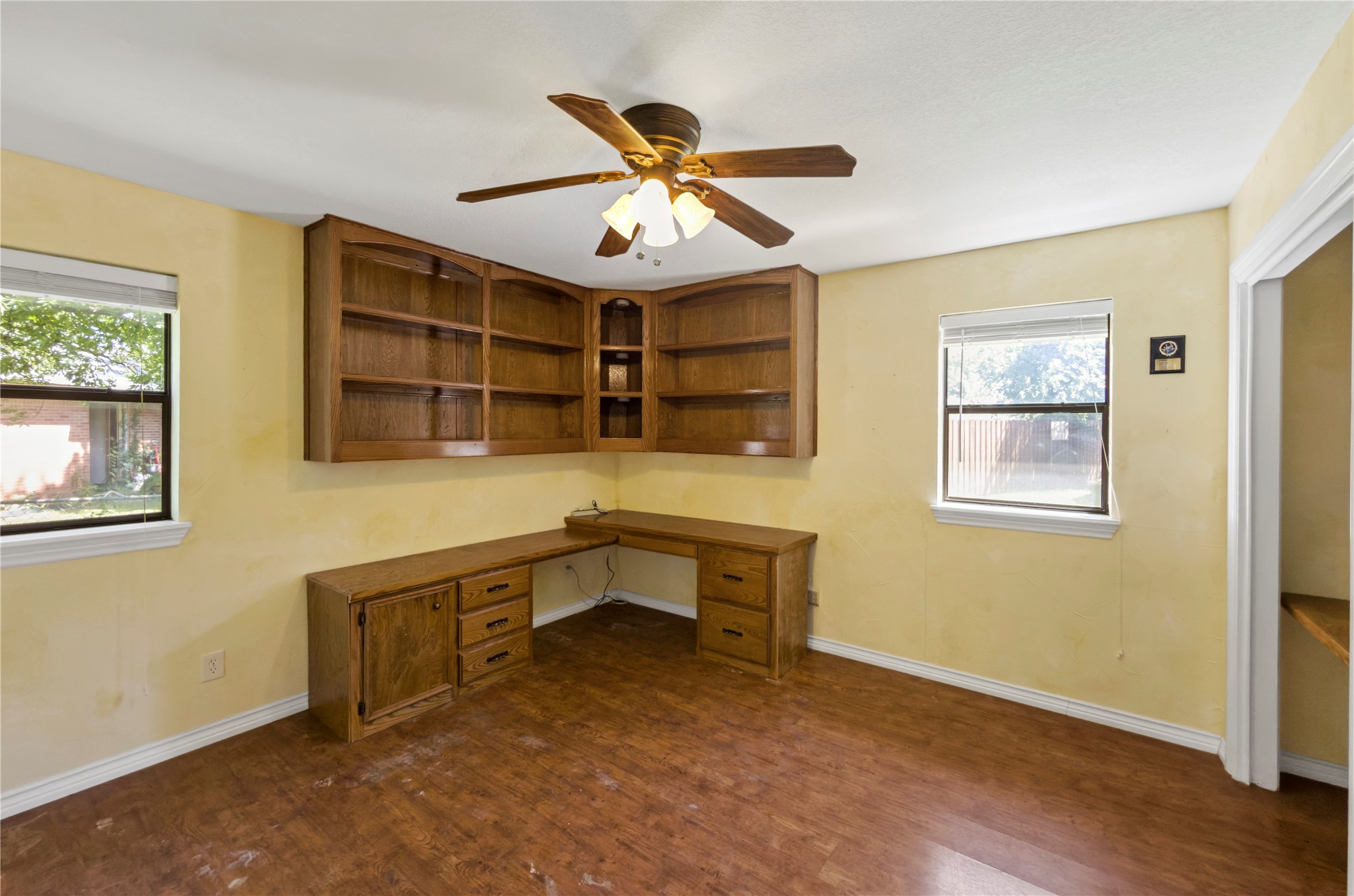509 NW Mound Street Burleson TX 76028