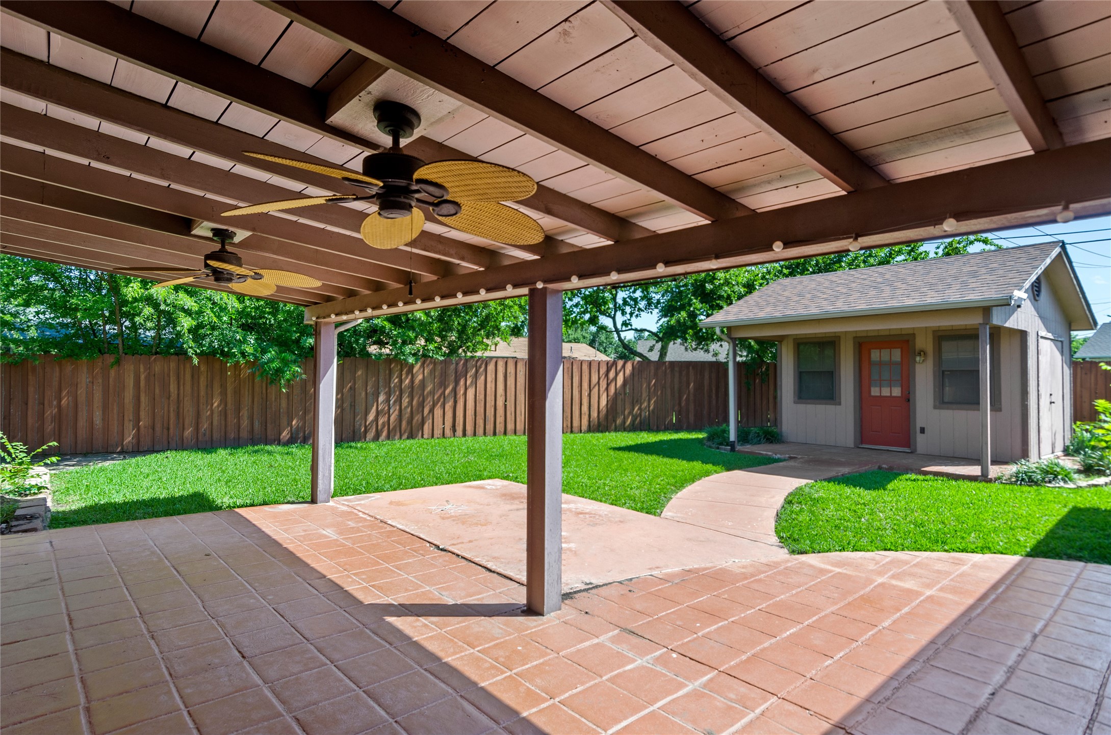 509 NW Mound Street Burleson TX 76028