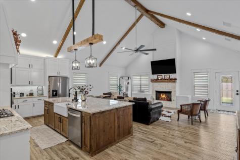 1003 Meadowlake Canton TX 75103