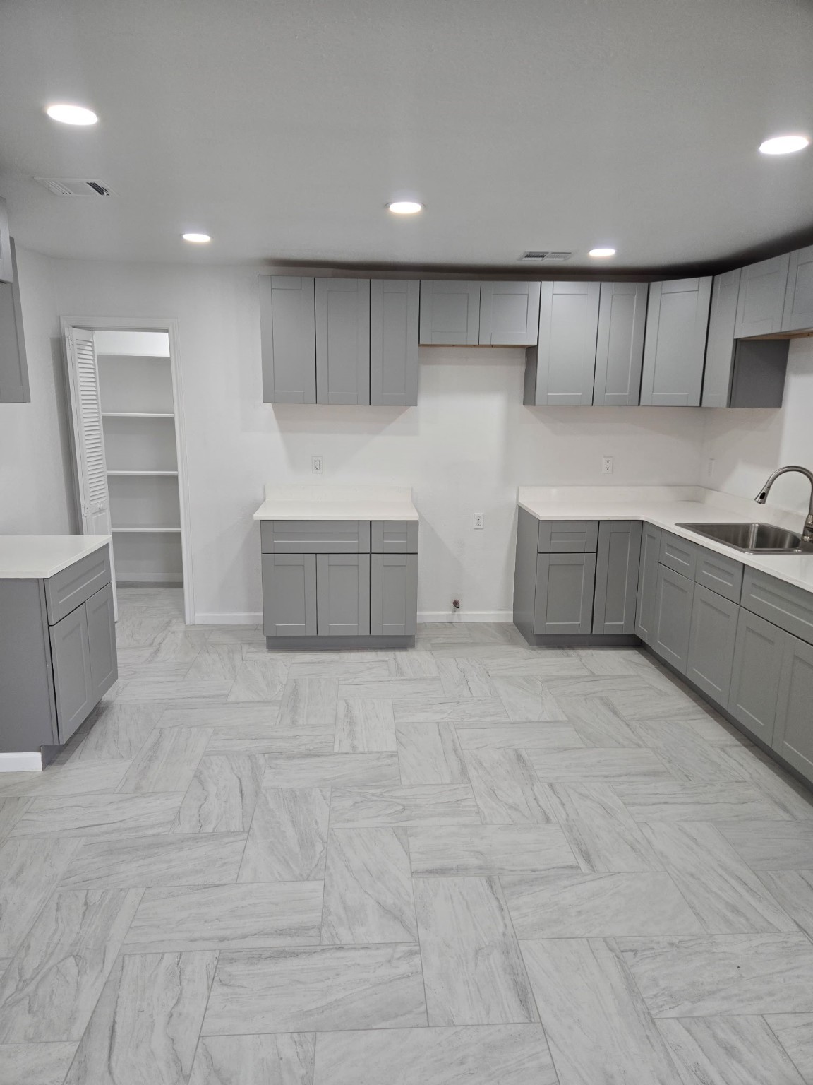 2110 N 06th Street Waco TX 76708