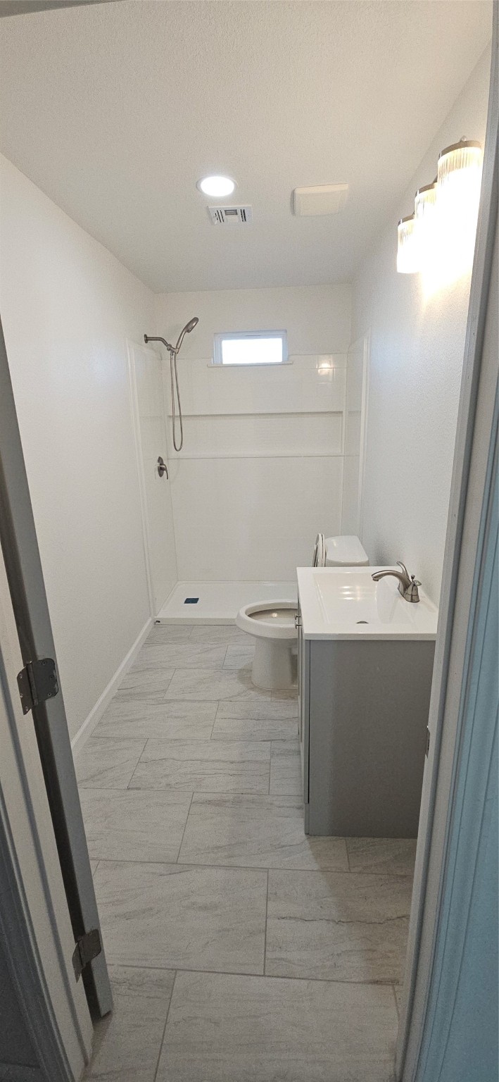 2110 N 06th Street Waco TX 76708