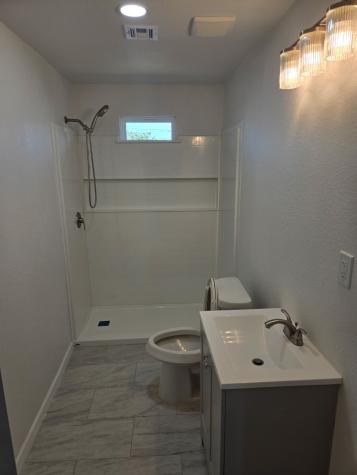 2110 N 06th Street Waco TX 76708