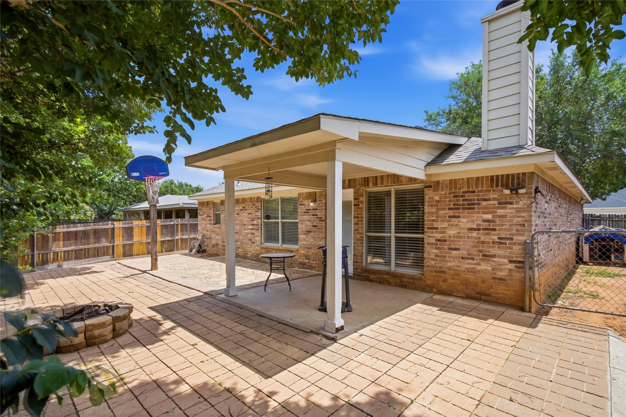 5503 Alta Verde Circle Arlington TX 76017