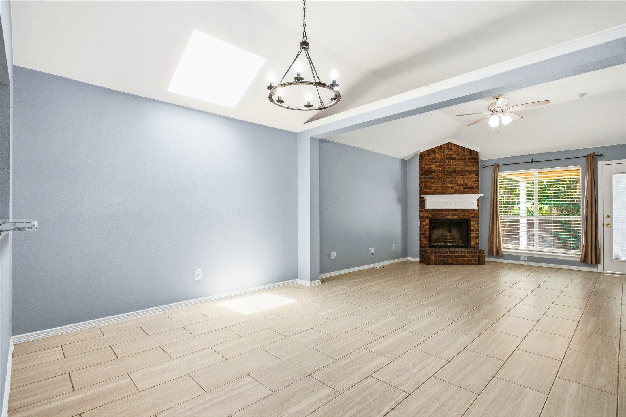 5503 Alta Verde Circle Arlington TX 76017