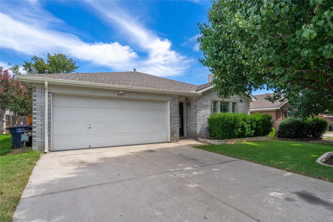 2517 Ensenada Lane Fort Worth TX 76108