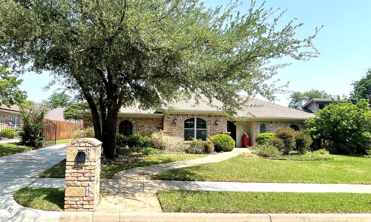 813 Saddlebrook Drive S Bedford TX 76021