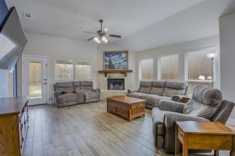 118 Gateway Drive Alvarado TX 76009