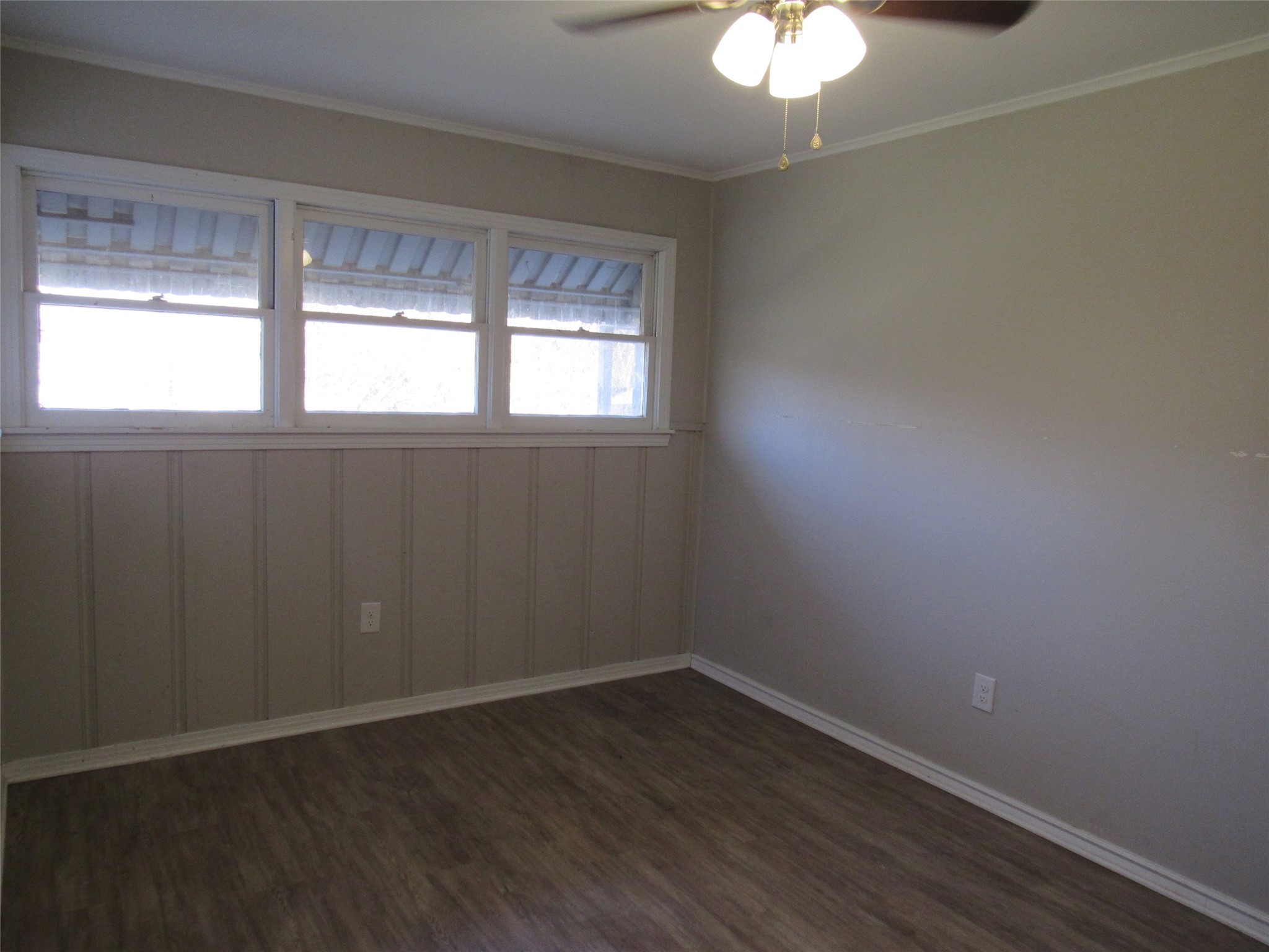 3807 Beverly Drive Beverly Hills TX 76711