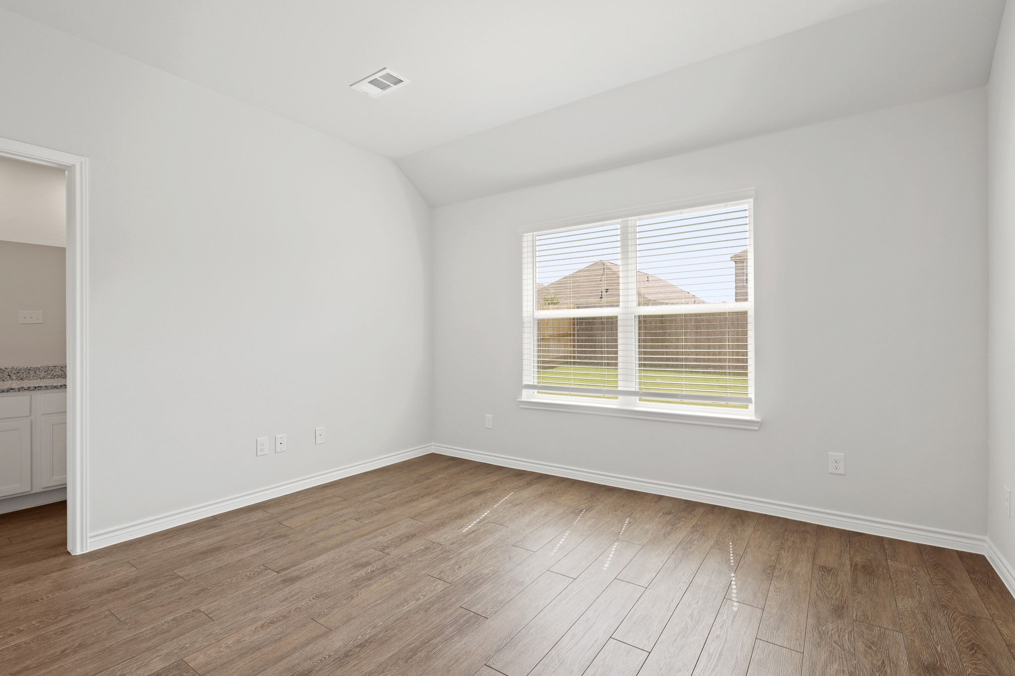 1601 Romans Road Ennis TX 75119