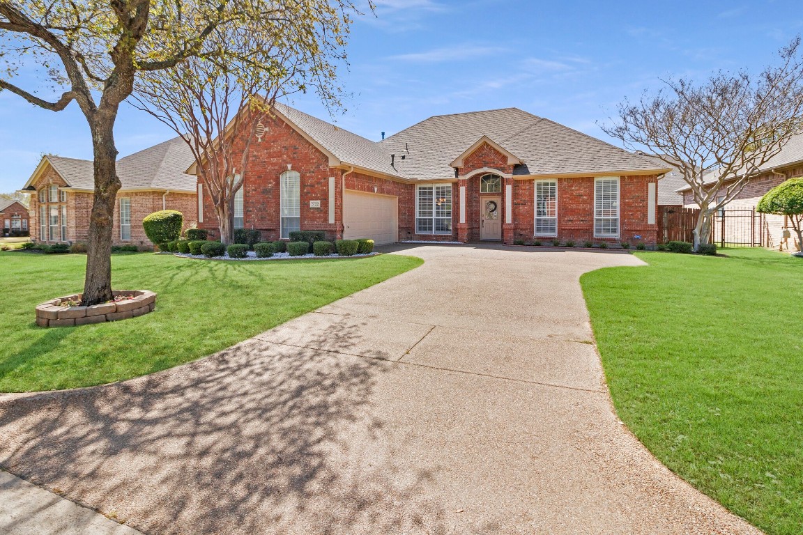 5122 National Court Arlington TX 76017