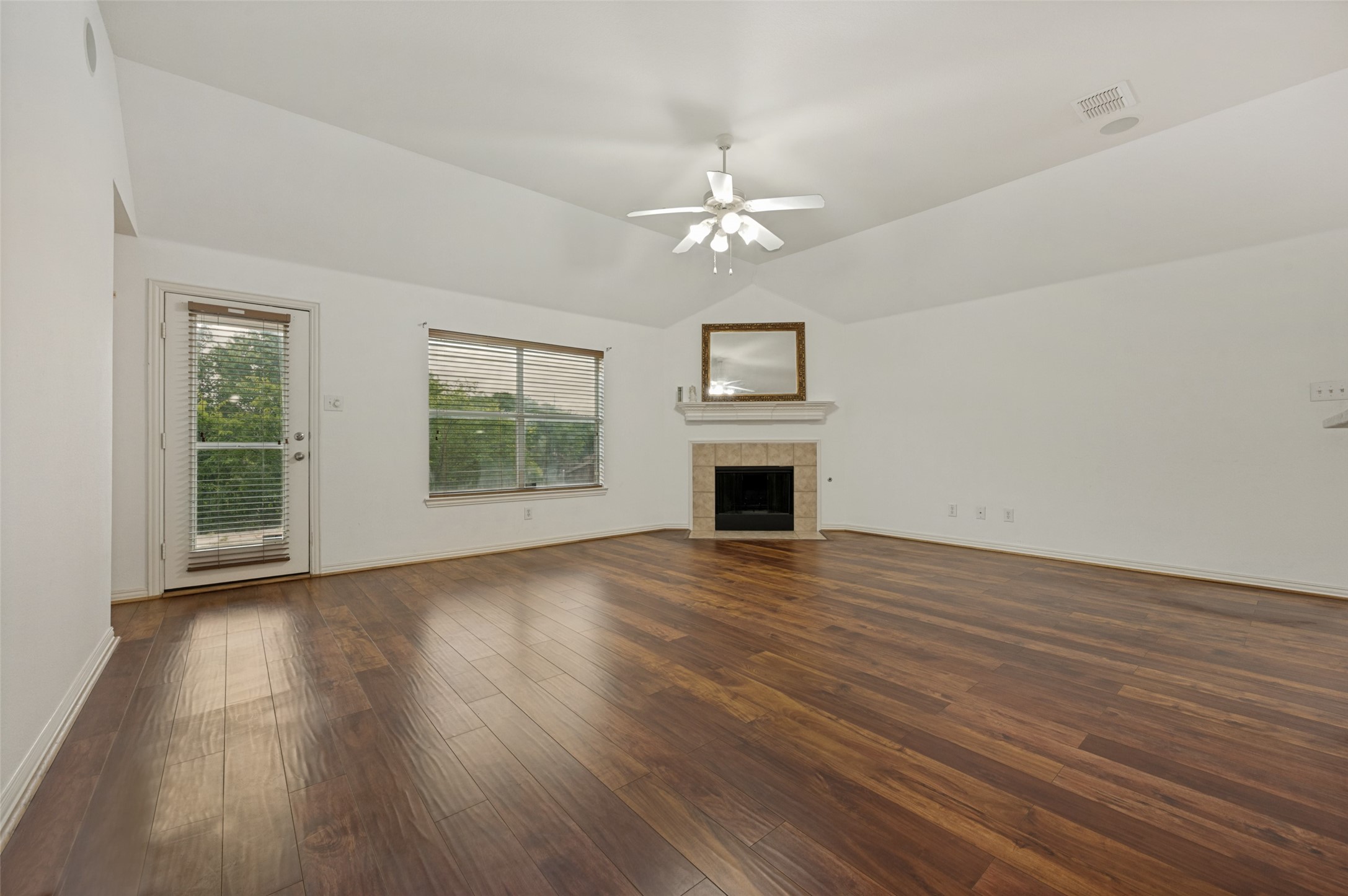 7806 Quiet Waters Drive Arlington TX 76016